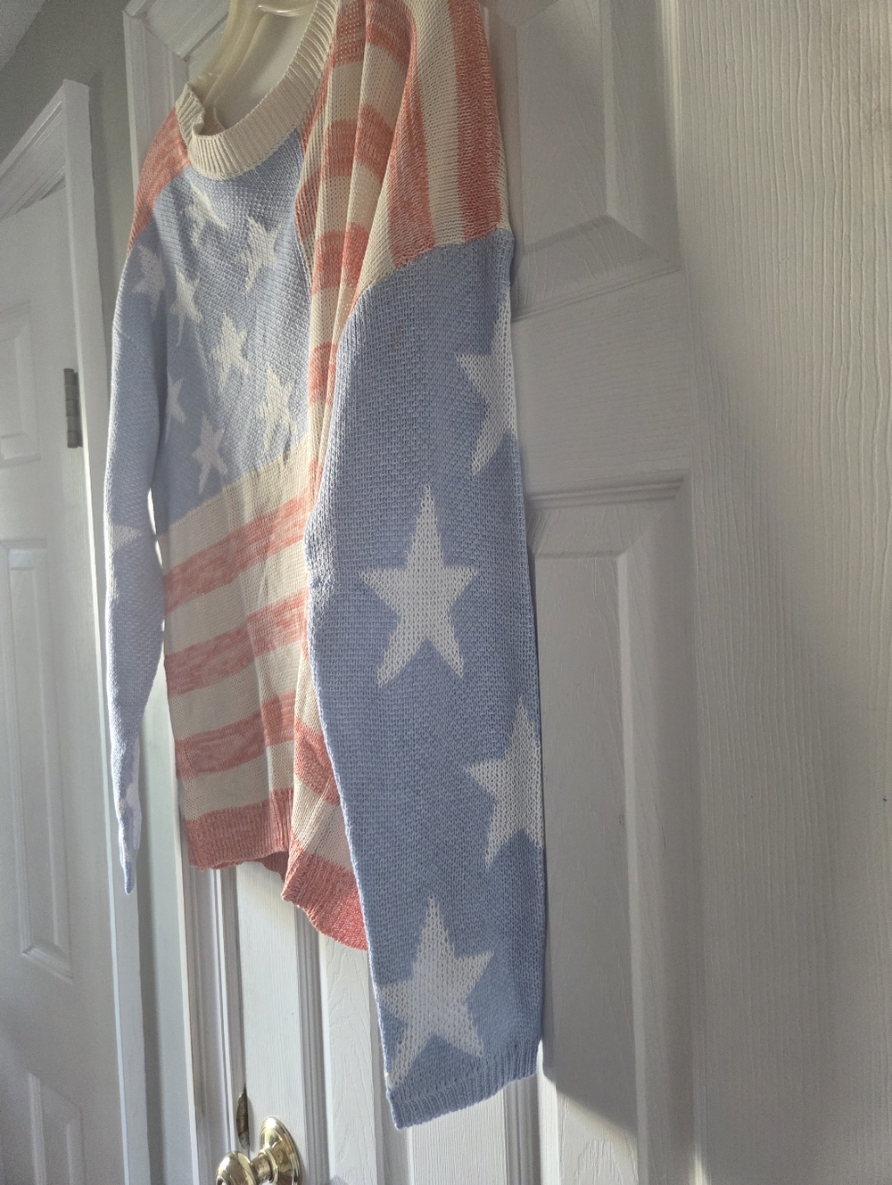 Women’s Flag Print Crewneck Sweater - Pastel Blue & Cream with Pink Stripes NWOT - Picture 2 of 4